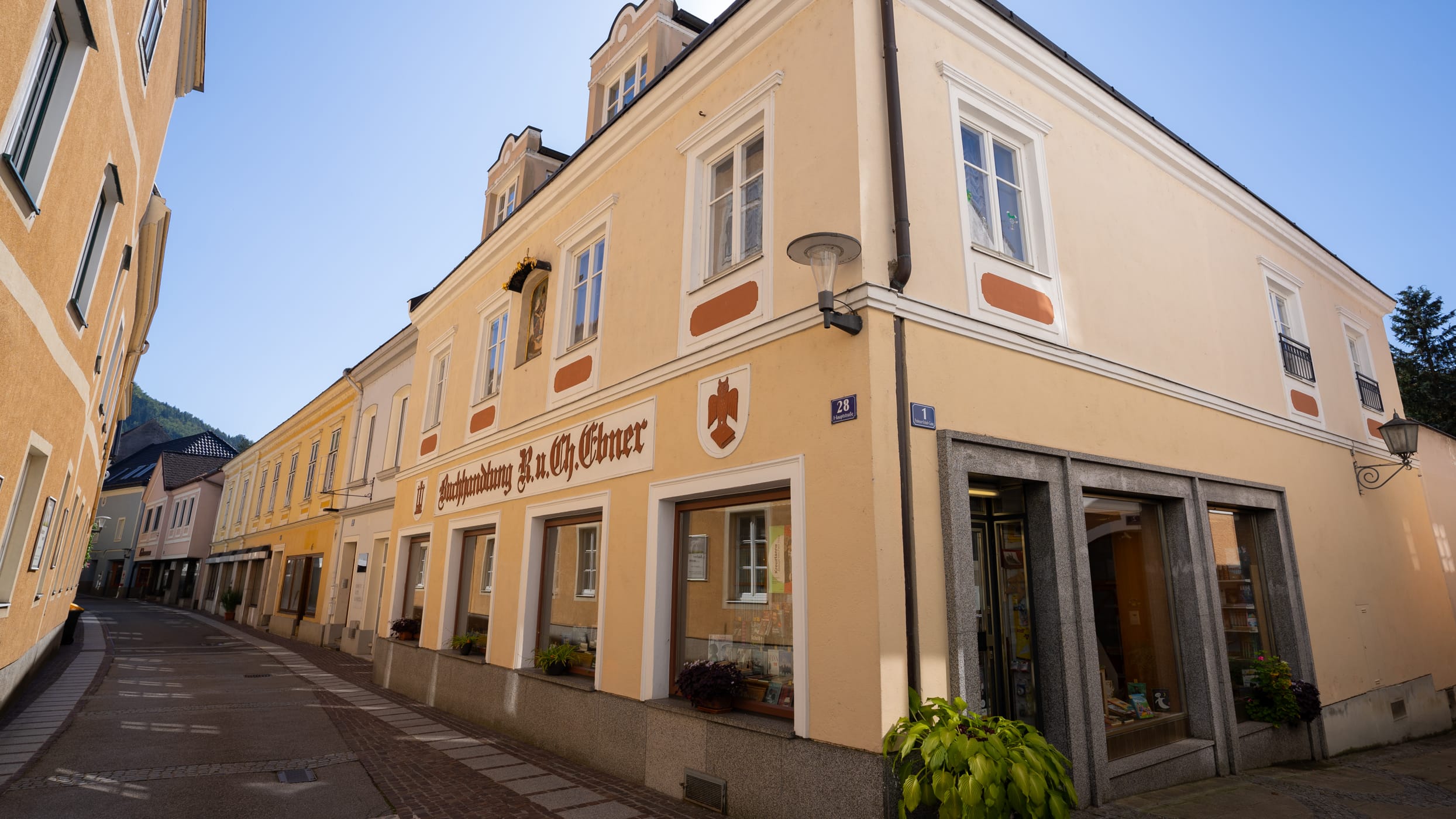 Buchhandlung Ebner Foto-0